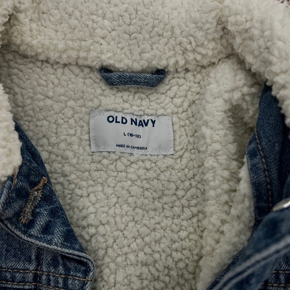 Old Navy Sherpa Lined Denim Jacket. NWT kids L 10-12 unisex - Picture 2 of 4